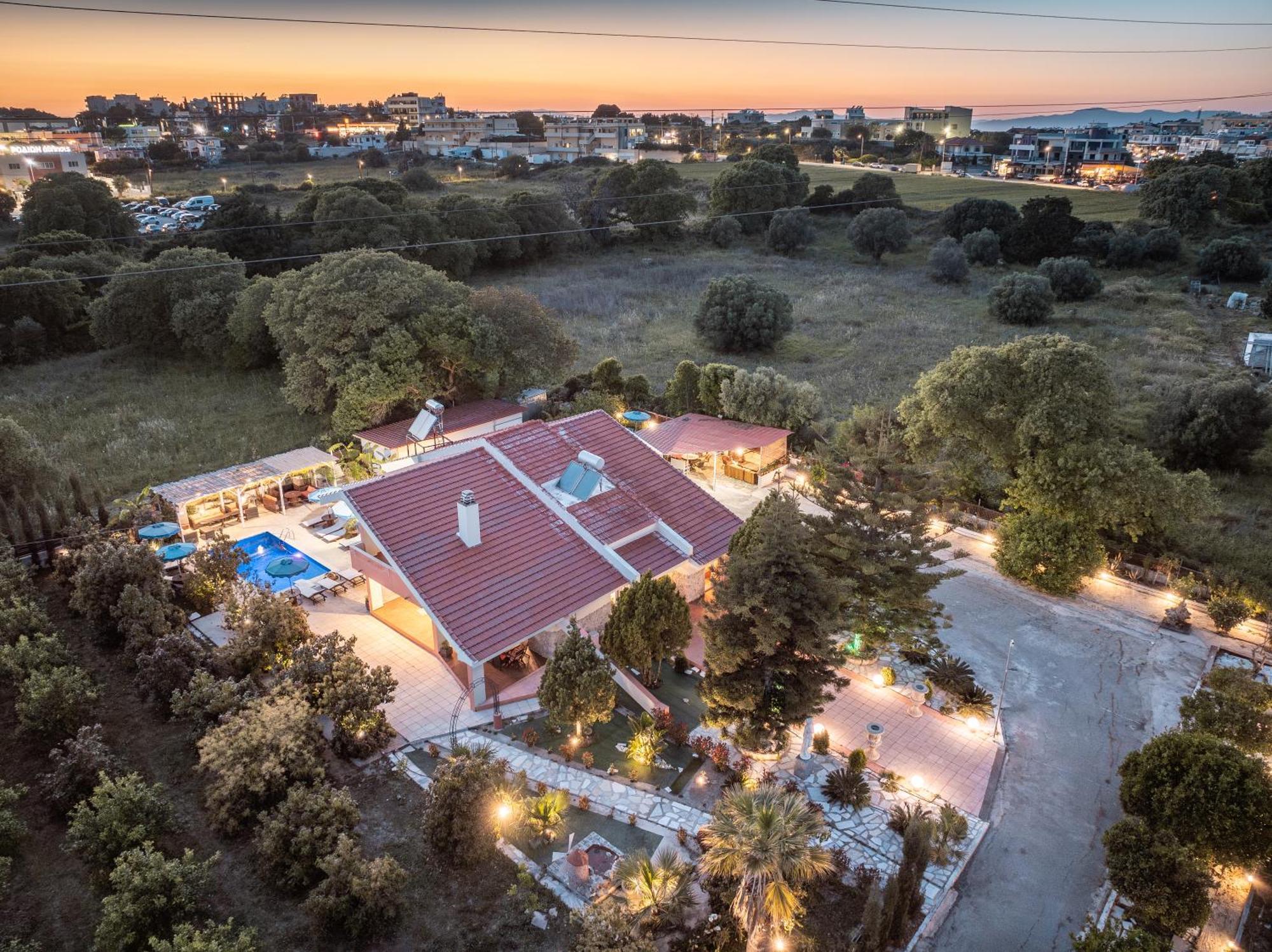 Artzy Villa Rhodes City Exterior photo